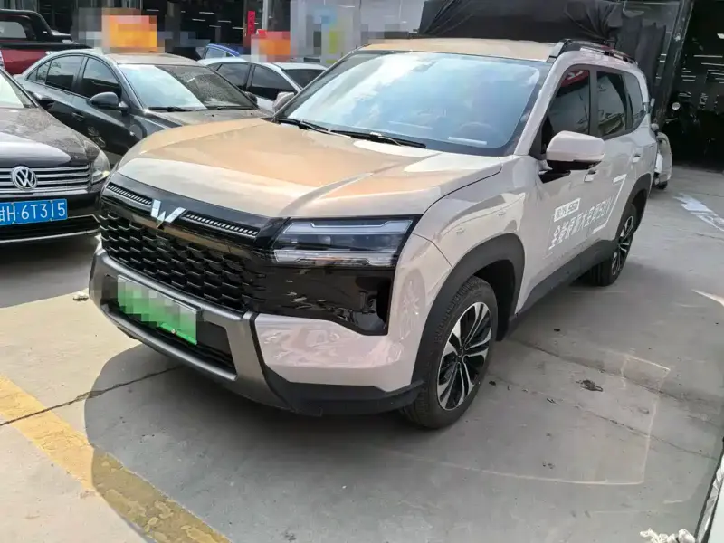 Wuling 560, 2025