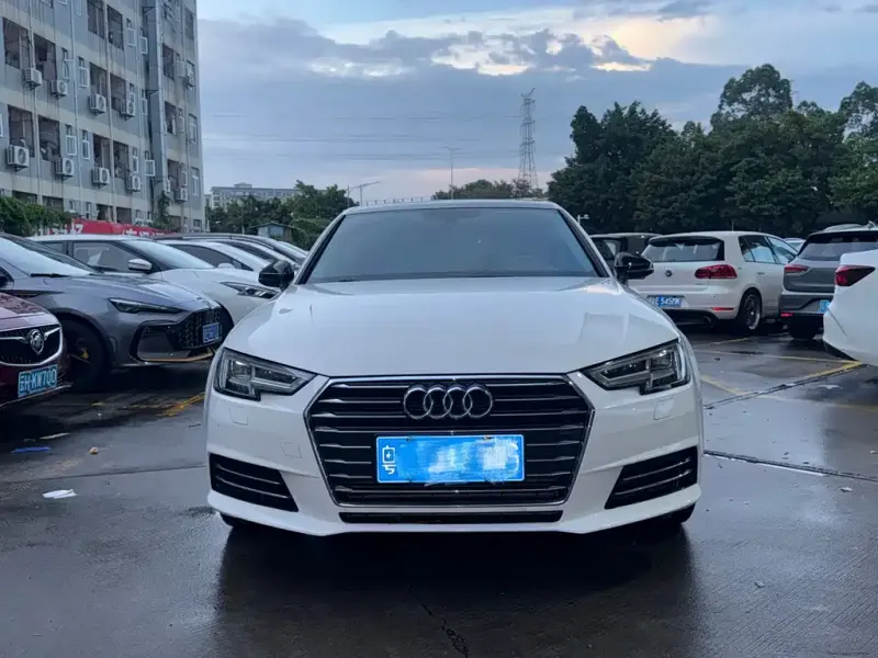 Audi A4L, 2018
