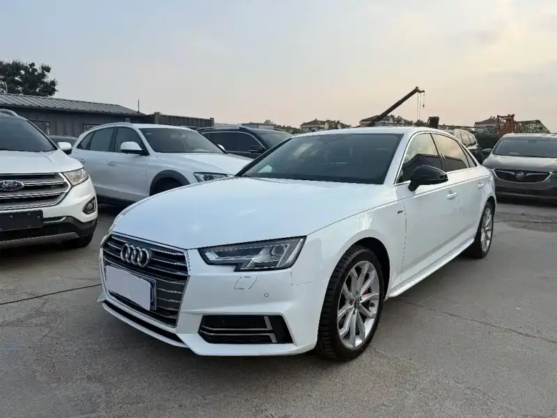 Audi A4L, 2018
