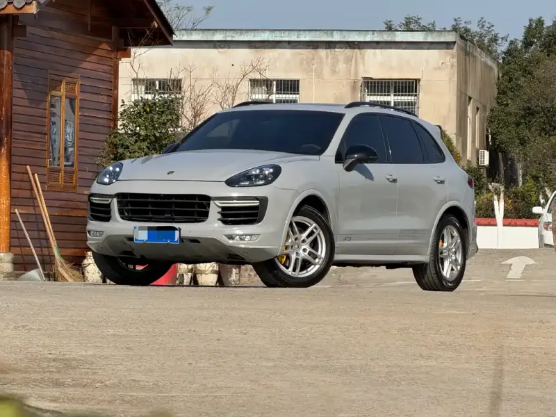 Porsche Cayenne, 2012