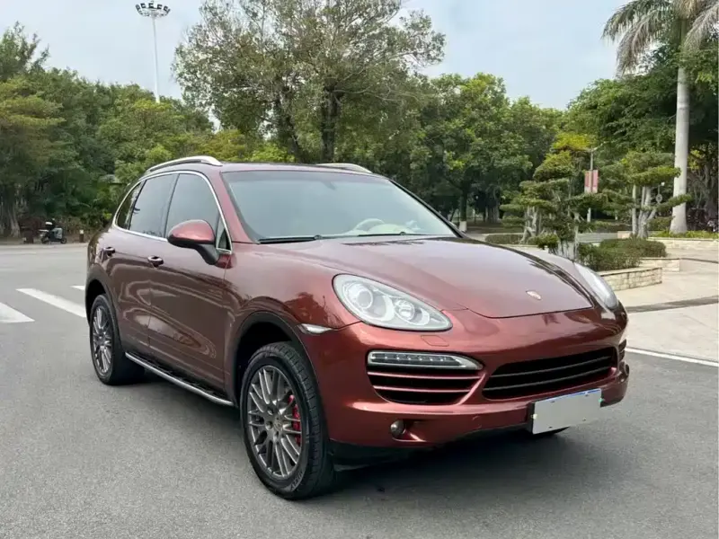 Porsche Cayenne, 2013