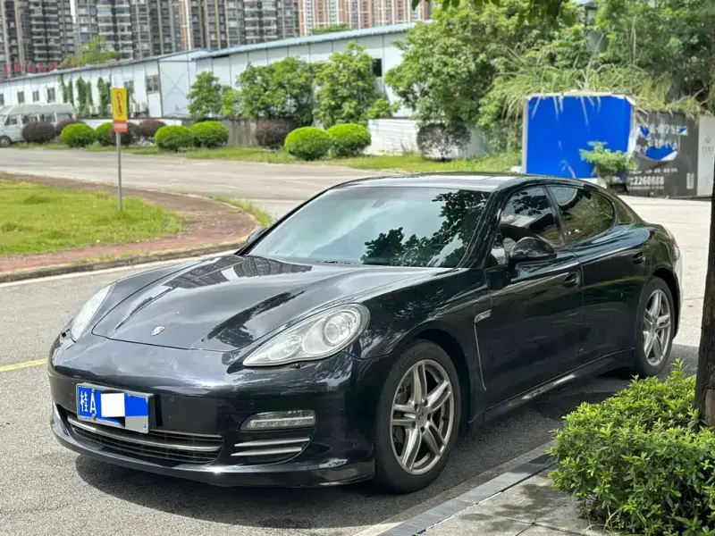 Porsche Panamera, 2013