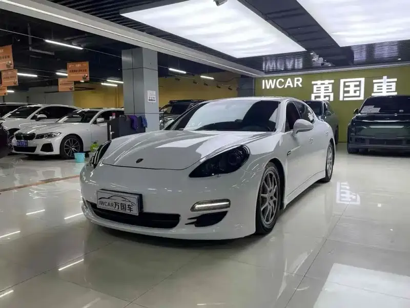 Porsche Panamera, 2013