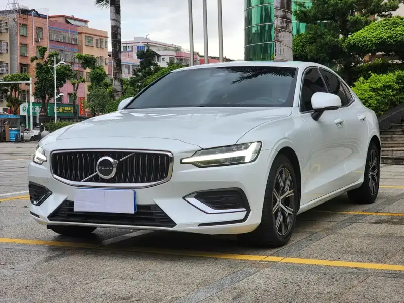 Volvo S60, 2023