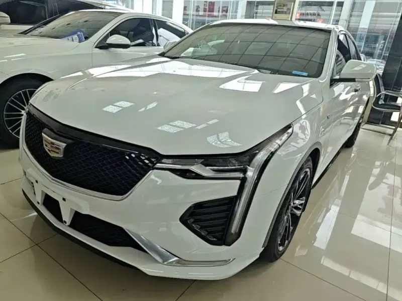 Cadillac CT4, 2022