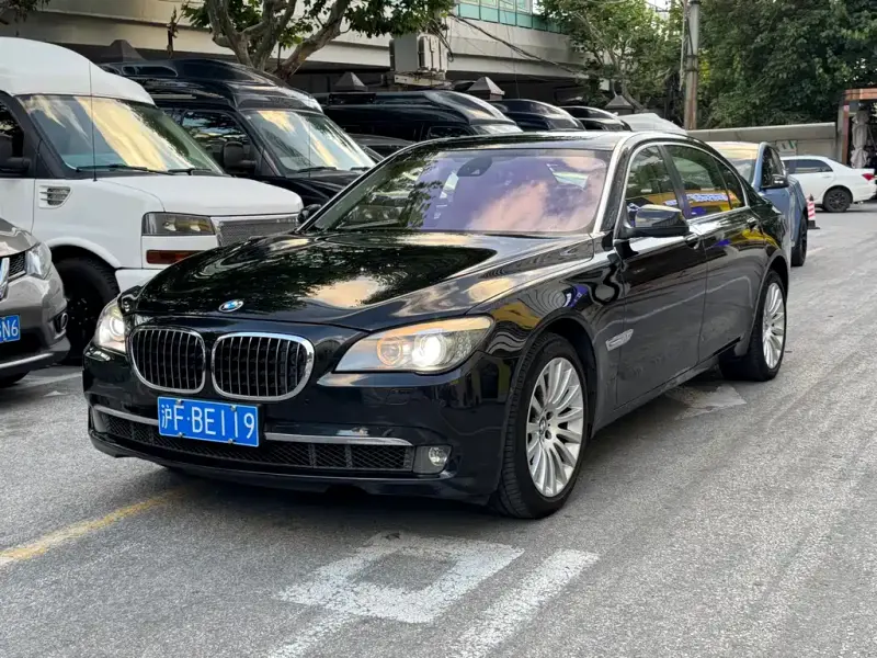 BMW 7 Series, 2011