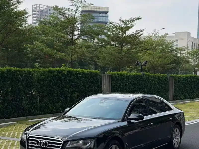 Audi A8, 2014