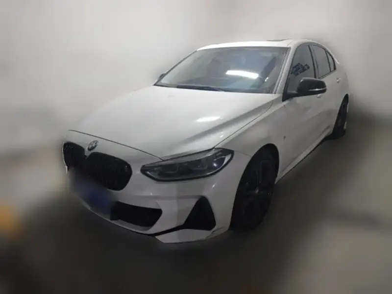 BMW 1 Series, 2023