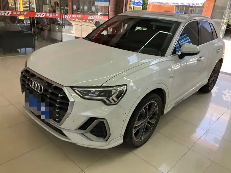 Audi Q3, 2022