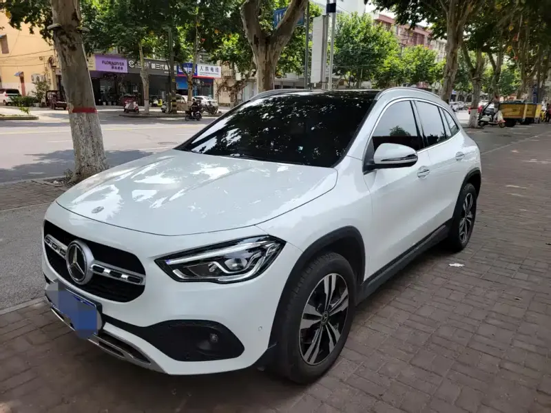 Mercedes-Benz GLA, 2022