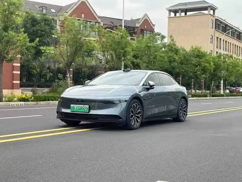 Zeekr 007, 2024