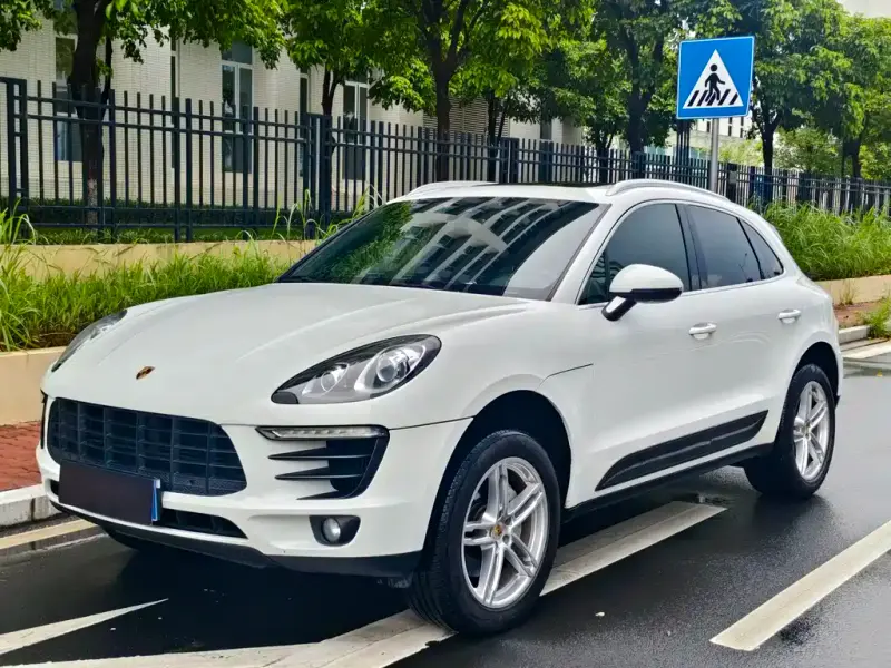 Porsche Macan, 2016