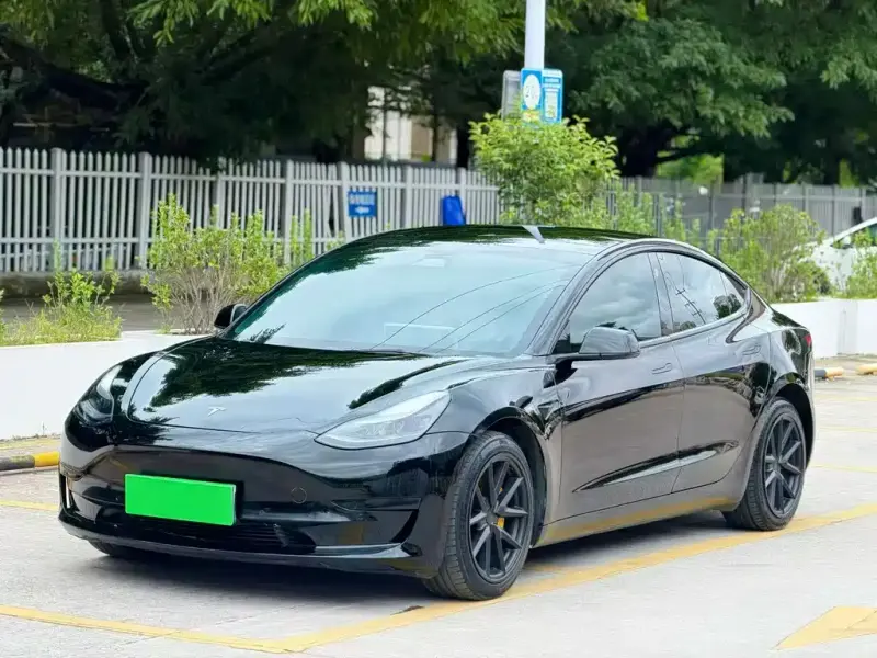 Tesla Model 3, 2022