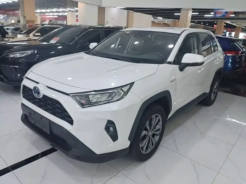 Toyota RAV4, 2023