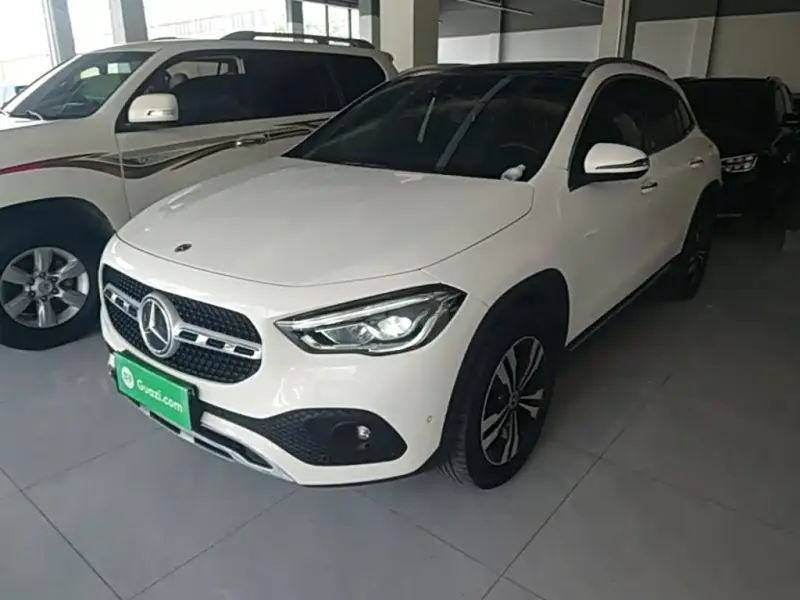 Mercedes-Benz GLA, 2022
