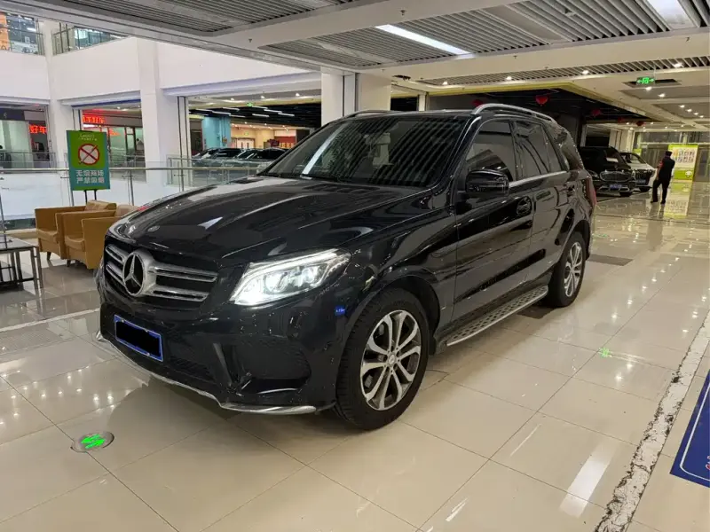 Mercedes-Benz GLE( ), 2016