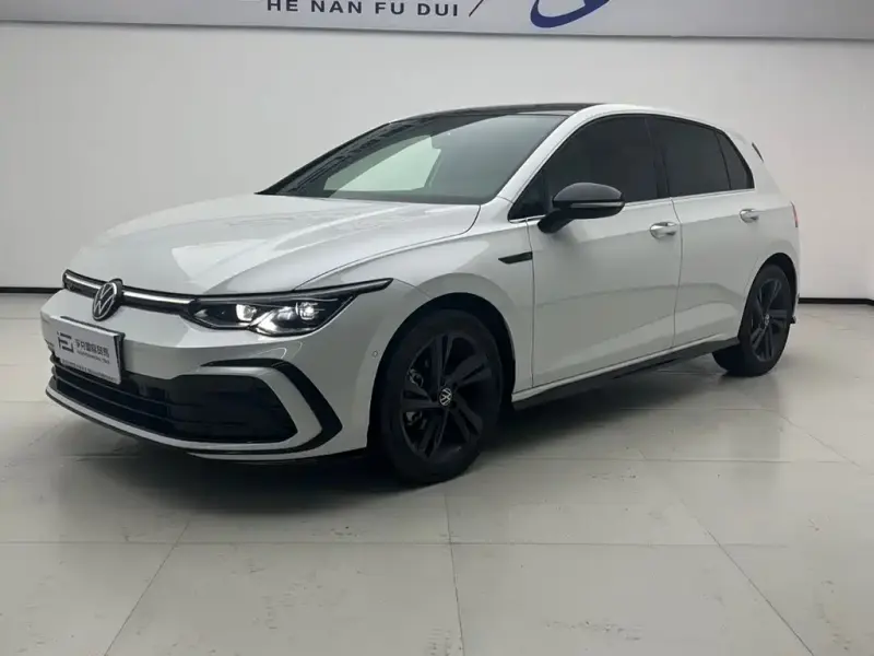 Volkswagen Golf, 2023