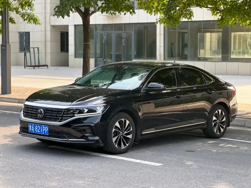 Volkswagen Passat, 2022