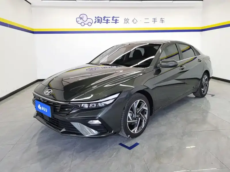 Hyundai Elantra, 2024
