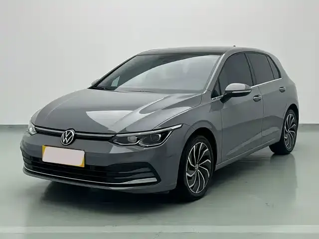 Volkswagen Golf, 2023