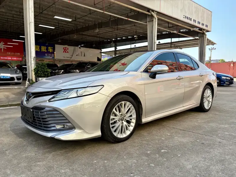 Toyota Camry, 2019