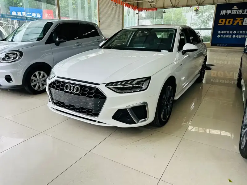 Audi A4L, 2020