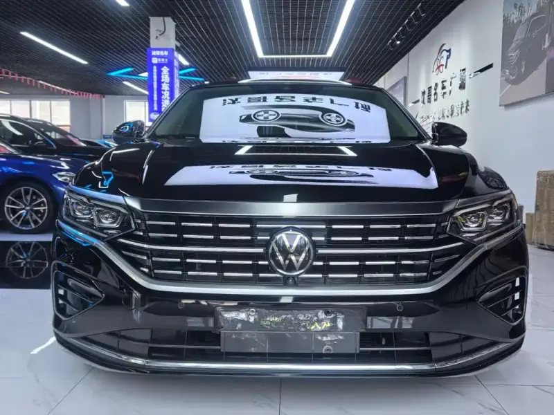 Volkswagen Passat, 2022