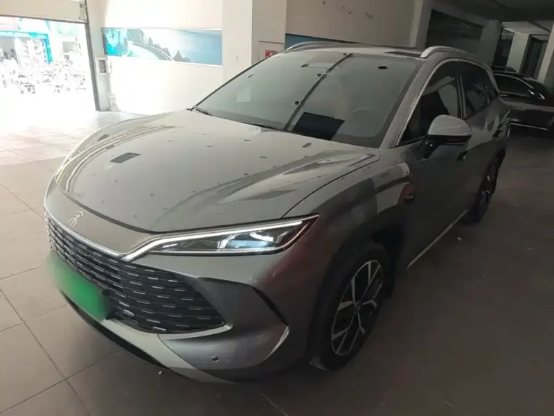 BYD L DM-i, 2025