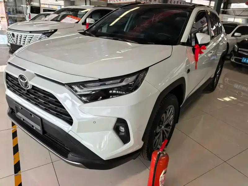 Toyota RAV4, 2023