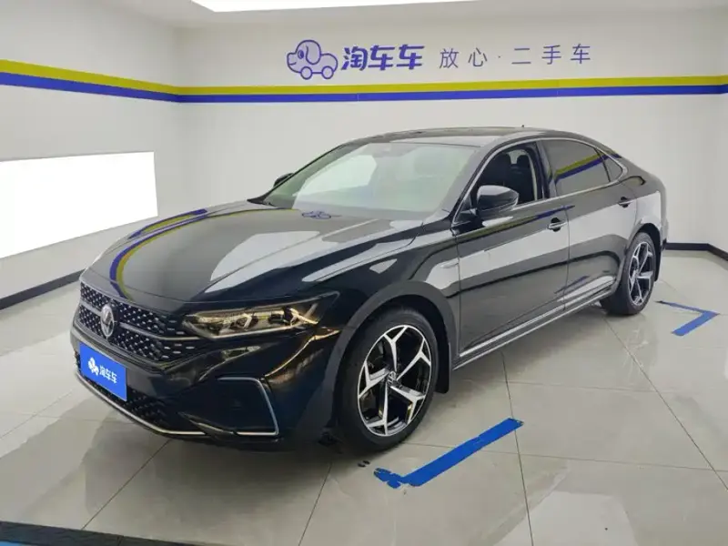 Volkswagen Passat, 2023