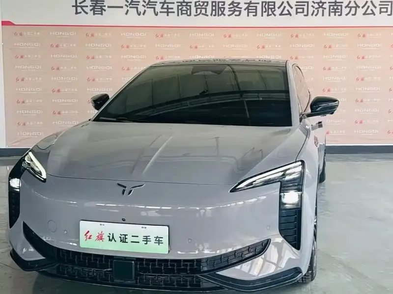 Hongqi EH7, 2024