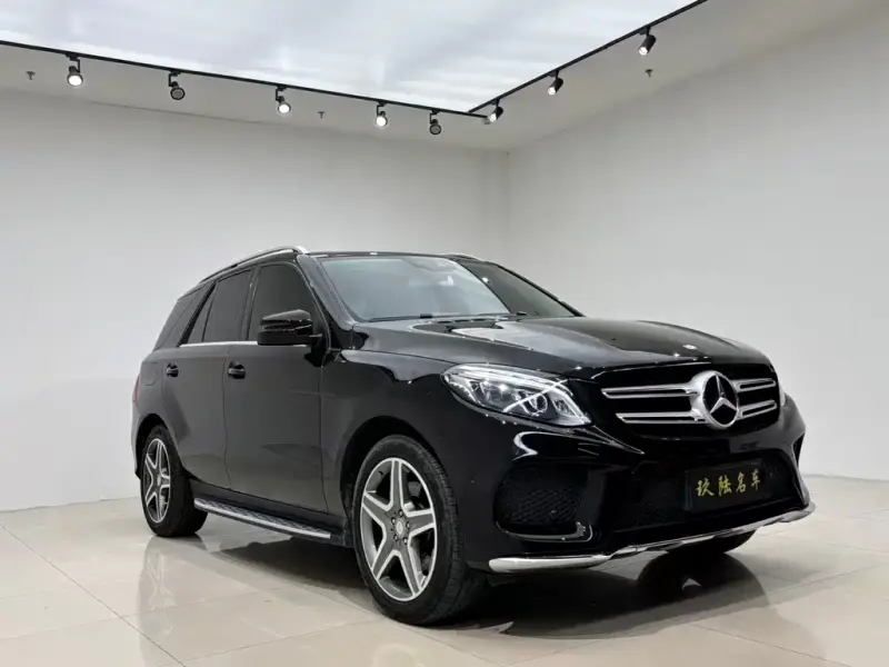 Mercedes-Benz GLE( ), 2016