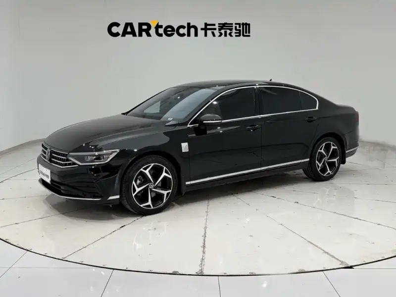 Volkswagen Magotan, 2025