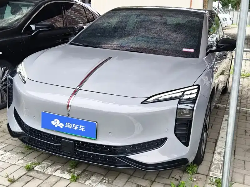 Hongqi EH7, 2025