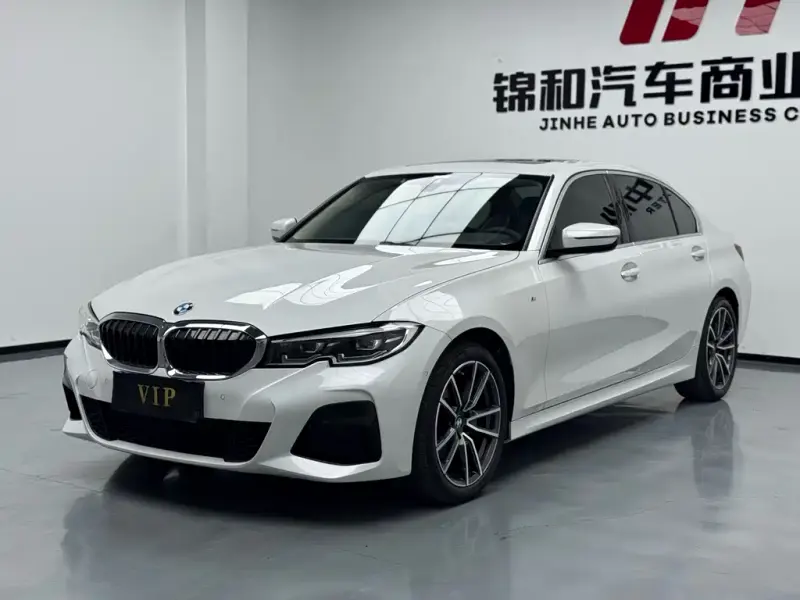 BMW 3 Series, 2022