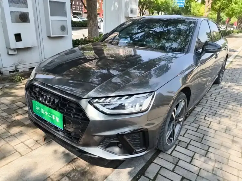 Audi A4L, 2022