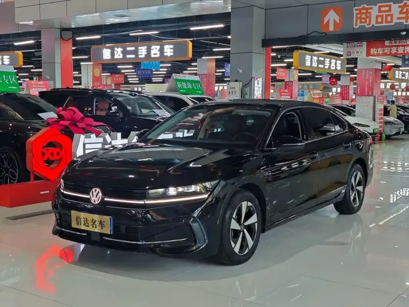 Volkswagen Magotan, 2025