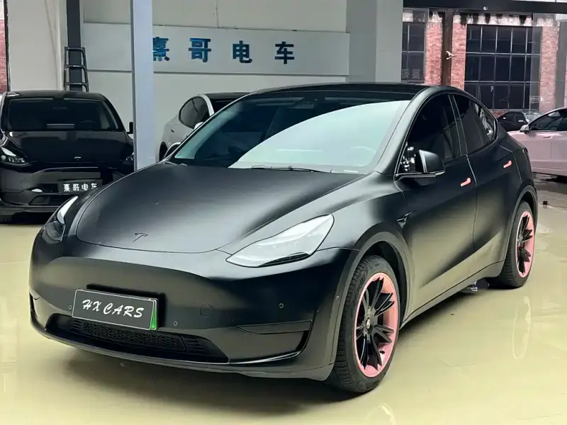 Tesla Model Y, 2022