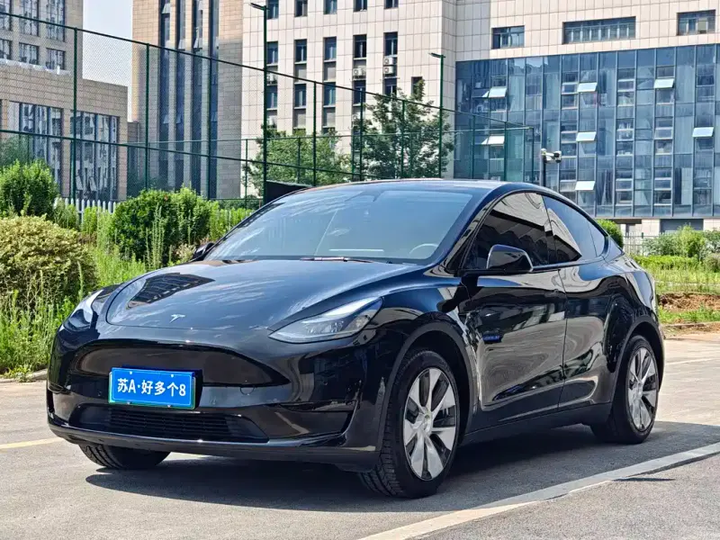 Tesla Model Y, 2023