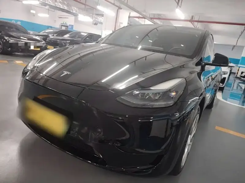 Tesla Model Y, 2023