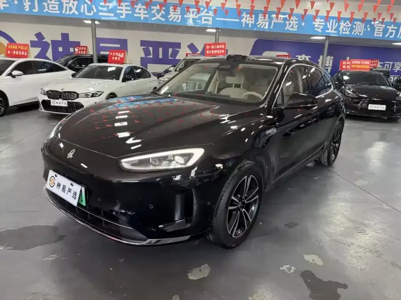 AITO M5, 2025