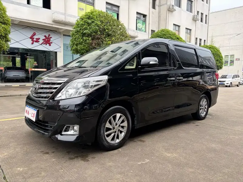 Toyota Alphard, 2013