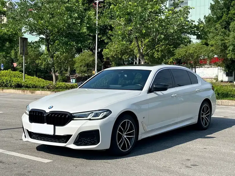 BMW 5 Series, 2022