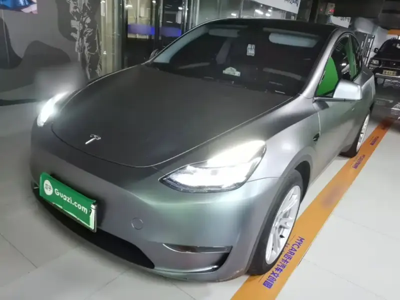 Tesla Model Y, 2023