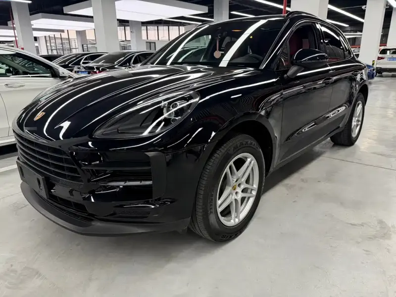 Porsche Macan, 2021