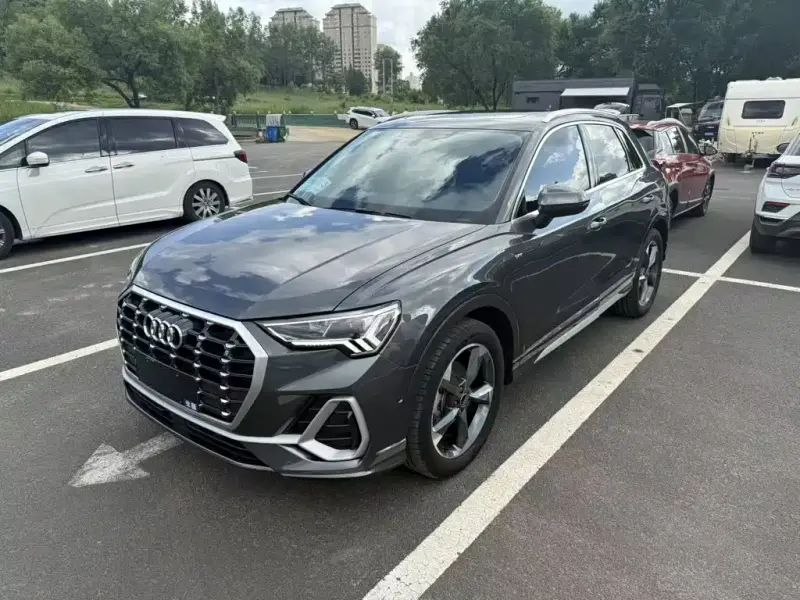 Audi Q3, 2022