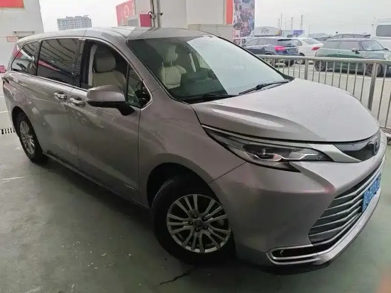 Toyota Sienna, 2022
