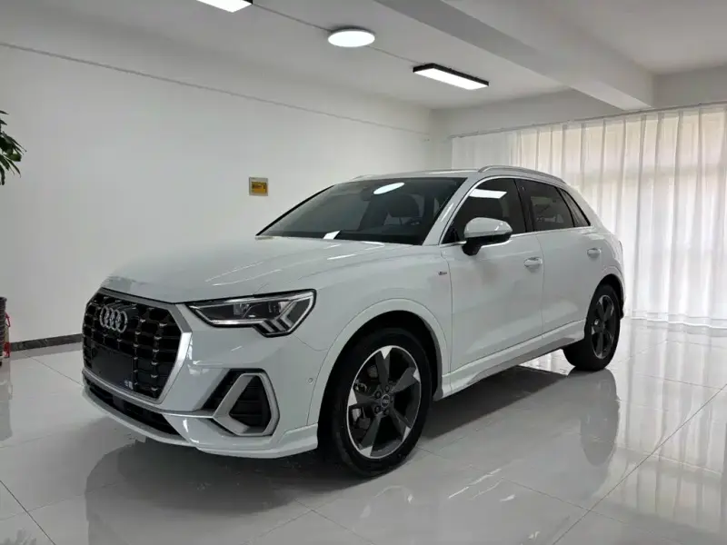 Audi Q3, 2022