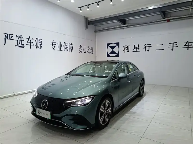 Mercedes-Benz EQE, 2025