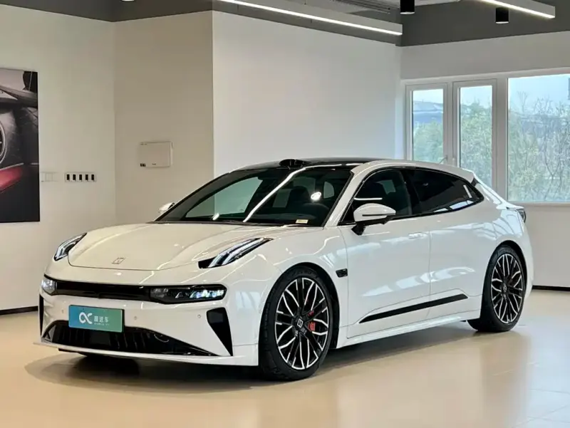 Zeekr 001, 2025